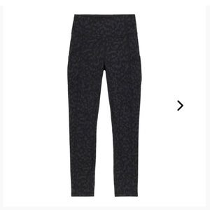 Iululemon print leggings with pockets
